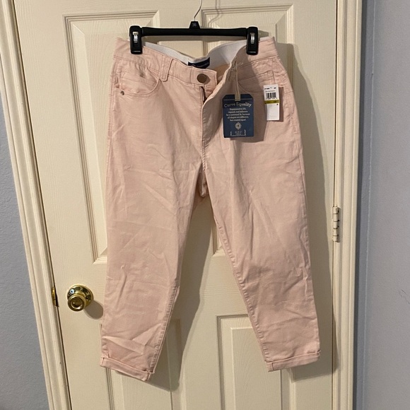 Democracy Blush Ankle Jeans - Picture 1 of 11